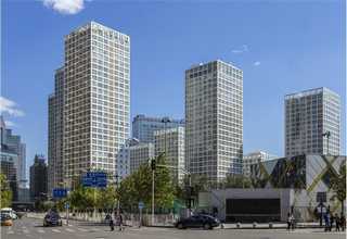 华东原装PLC三菱型号